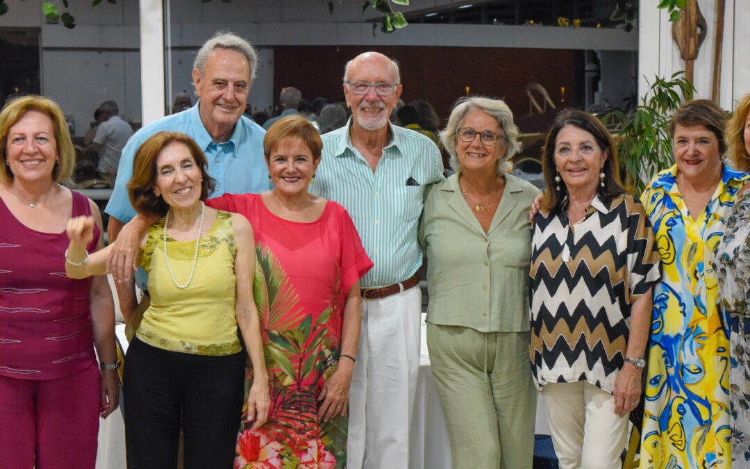 Sábado 22 de julio de 2023. Cena de Verano organizada por TuSantaCruz en el Salón del Mara del Real Club Náutico de Tenerife donde se conversó animadamente, se disfrutó y se bailó.